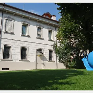 Bed & Breakfast Frich, Verona